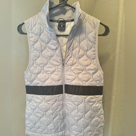 Nike running quilted gray zip up vest - Picture 4 of 8